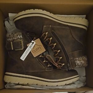 Cliffs by White Mountain Brown Boots